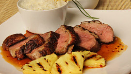 Kachní prsa s pikantní sladkokyselou omáčkou