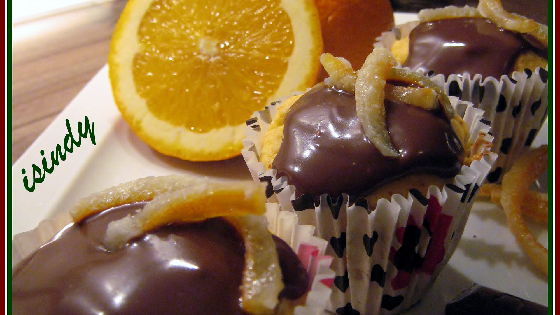 Muffiny z vařeného pomeranče s čokoládovým ganache