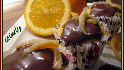 Muffiny z vařeného pomeranče s čokoládovým ganache