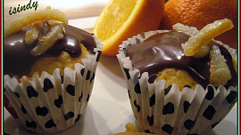 Muffiny z vařeného pomeranče s čokoládovým ganache