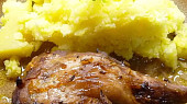 Nutrie (králík) pečená v marinádě