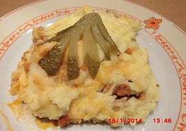 Ragú z mletého masa zapečené s bramborovou kaší(v originále cottage pie)