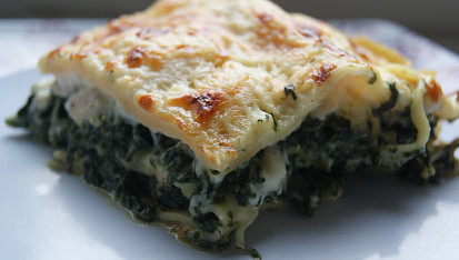 Špenátové lasagne s kuřecím masem