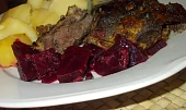 Vepřová játra se  šalvějí, zapečená v pikantním kabátku