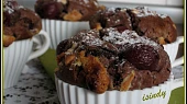 Višňové muffiny s čokoládou