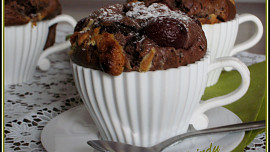 Višňové muffiny s čokoládou