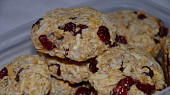 Vločkové cookies s kokosem a brusinkami