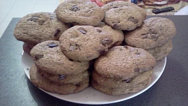 "Žvýkavé" čokoládové cookies ze smetanového sýra