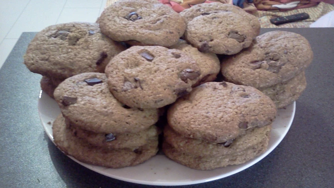 "Žvýkavé" čokoládové cookies ze smetanového sýra