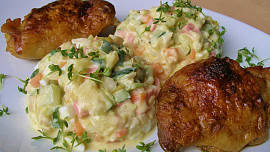 „Bramborový“ salát bez brambor – z cukety