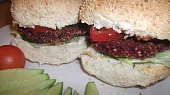 Burgery z červené řepy