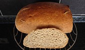 Domácí chleba bez hnětení v 2.0 (s droždím nebo kváskem) (kváskový - hnětený)