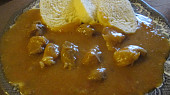 Hovězí kostky v zelenině, připravené v papiňáku, detail...