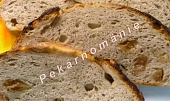 Klasický kváskový chléb se škvarky (z remosky nebo trouby)