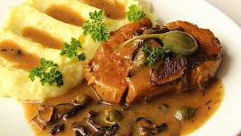 Kotlety na sušených houbách s kapary