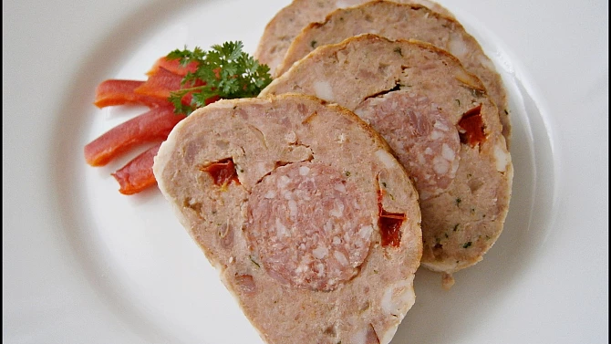 Krůtí sekaná s“Tataráčkem“, Krůtí sekaná s Tataráčkem