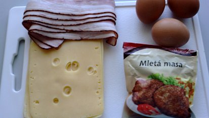 Kuřecí chlebíček s okurkou