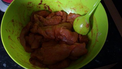 Kuřecí maso na žampionech s americkými bramborami