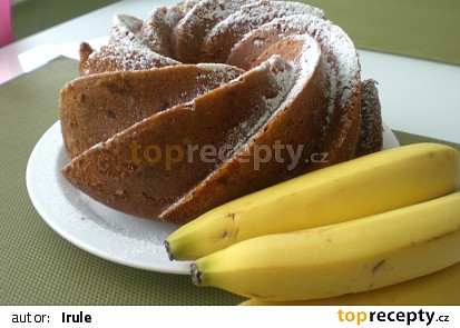 Mramorová bábovka s banánem a jablkem