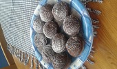 Muffiny s dvojí čokoládou a banánem (Hotove pocukrovane muffinky (pouze cast))