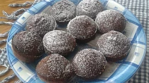 Muffiny s dvojí čokoládou a banánem