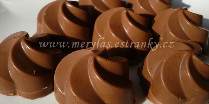 Plněné čokoládové pralinky (Pralinky z mléčné čokolády)
