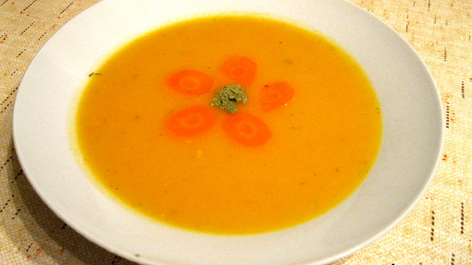 Podzimní mrkvovo-dýňová polévka se zázvorem