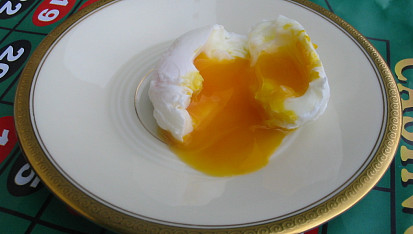 Polévka nakyselo se ztraceným vejcem, ZASTŘENÁ VEJCE http://www.labuznik.cz/recept/ztracena-zastrena-vejce-take1/