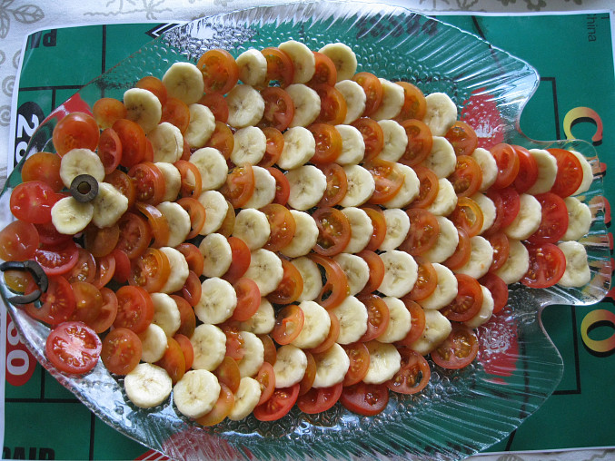 Rajčato - česneko - banánový salát, Rajčato - česneko - banánový salát