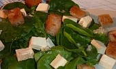 Salát z baby špenátu a tofu