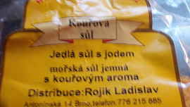 Smažené  kuřecí řízky se zázvorem a kouřovou solí