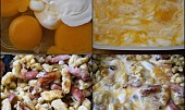 Špecle s uzeninou, mozzarellou a vejci, Vejce rozšleháme se smetanou,přidáme mozzarellu a vmícháme do osmažené směsi.Necháme srazit,ochutíme a podáváme