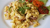 Špecle s uzeninou, mozzarellou a vejci
