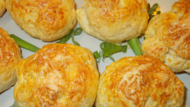 Sýrové bulky bez kynutí s bylinkami