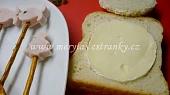 Zapečený toust s Hermelínem, Toust připravený na zapečení