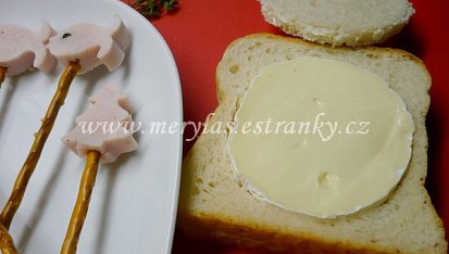 Zapečený toust s Hermelínem, Toust připravený na zapečení