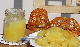 Ananasová přesnídavka s karamelem