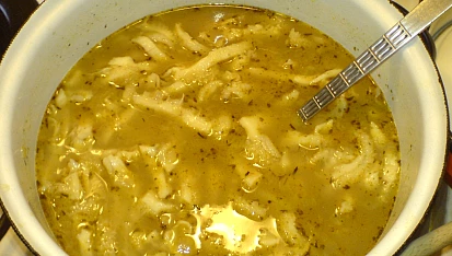 Dršťková polévka z předvařených drštěk