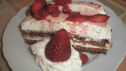 Jahodové řezy s mascarpone krémem