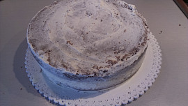 Čokoládový dort s mascarpone krémem a jahodami
