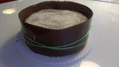 Čokoládový dort s mascarpone krémem a jahodami