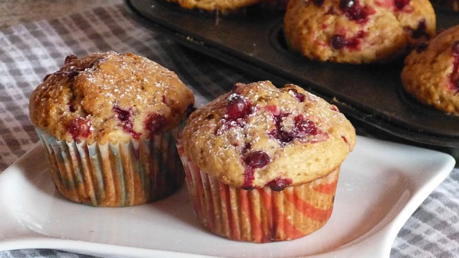 Kořeněné muffiny s brusinkami