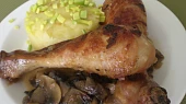 Kuřecí paličky s bramborovo-brokolicovou kaší