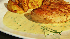 Kuřecí s wasabi žloutkovou omáčkou