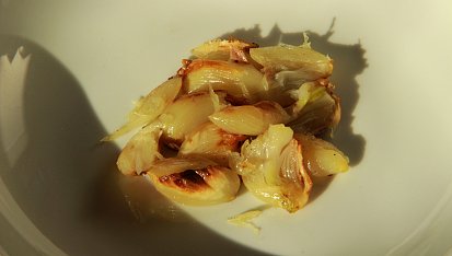 Květáková polévka s pečeným česnekem