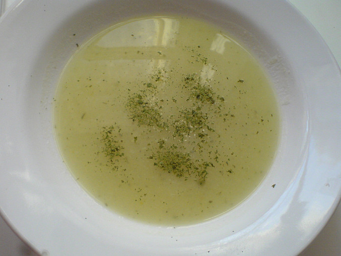 Květáková jednoduchá polévka z Brna