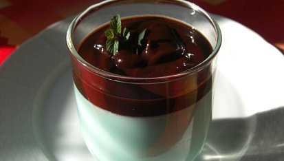 Mátová panna cotta s čokoládou