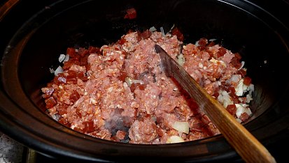 Mleté s červenou řepou v Pomalém hrnci, restování
