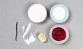 Panna cotta s malinovou omáčkou