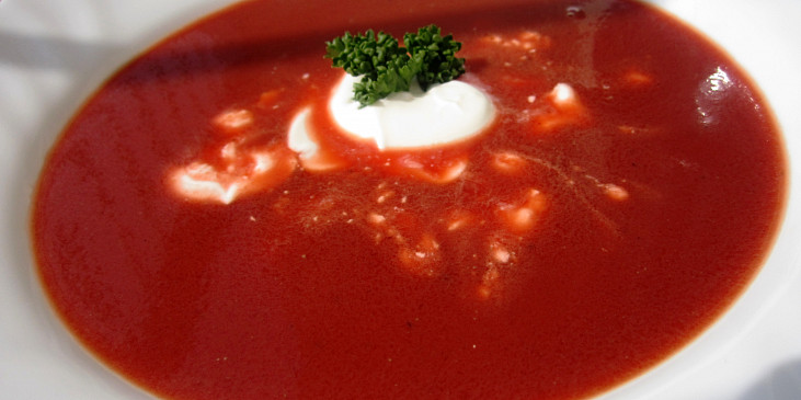 Pikantní polévka z červené řepy - super detox